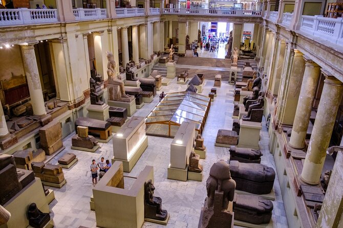 Tour to Pyramids And The Egyptian Museum - How the guide and driver shape the day