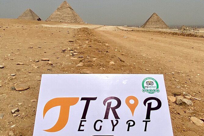 Tour to the Great Pyramids City, Panoramic View, Sphinx and Camel - What the guides add to the day