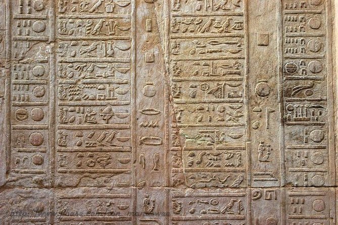 Transfer from Aswan to Luxor - Comfort, vehicles, and the long ride