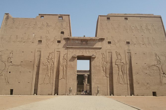 Transfer from Aswan to Luxor - Who should book this transfer?