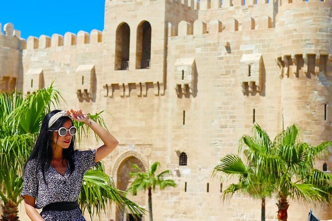 Trip To Alexandria Guided By a Storyteller - Pompey’s Pillar and the limits of a photo stop