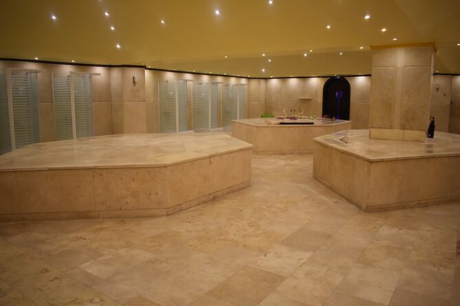 Turkish Hammam VIP & Massage, Jacuzzi Sauna & Transfer - Hurghada - The building and location