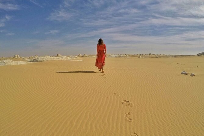 Two Days Tour To Bahariya Oasis And White Desert From Cairo - Lunch and warm water at El Haize
