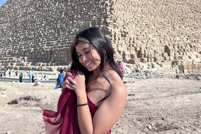 Vip Tour Giza pyramids, sphinx with Camel Ride and Vip lunch - Meeting the Great Sphinx and Khafre’s temple