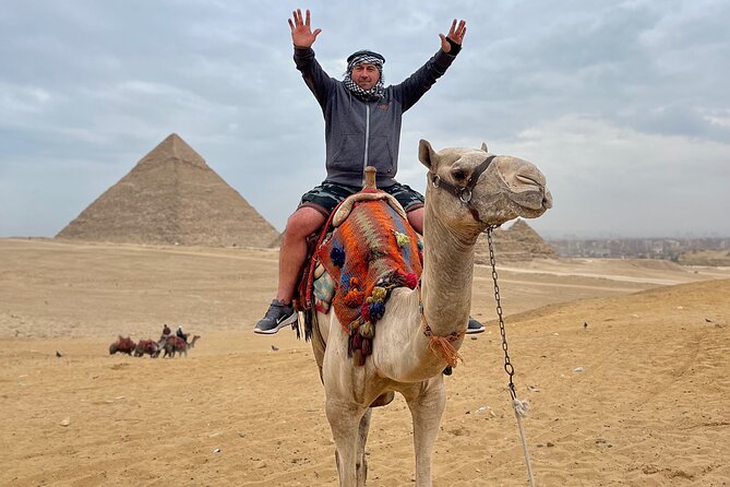 Vip Tour Giza pyramids, sphinx with Camel Ride and Vip lunch - Who should choose this Giza tour?