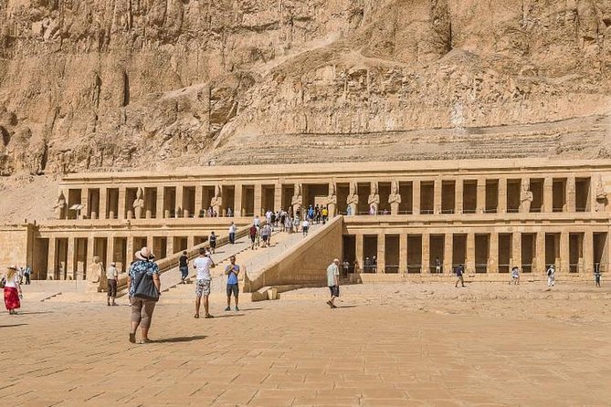 (Wonderful 3-Nights Nile Cruise from Aswan to Luxor & Balloon) - Day 4: A balloon over Luxor before breakfast